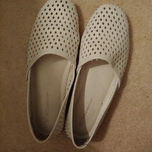 BCBGeneration White Flats